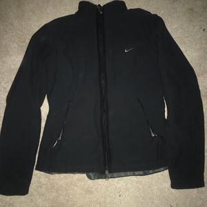 Nike jacket. Size 12-14 L. Women💕💕 PRICE DROP